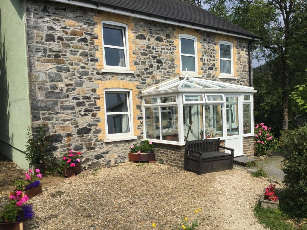 Bed and Breakfast Maes Y Gwaelod Llanwrtyd Wells Zewnętrze zdjęcie